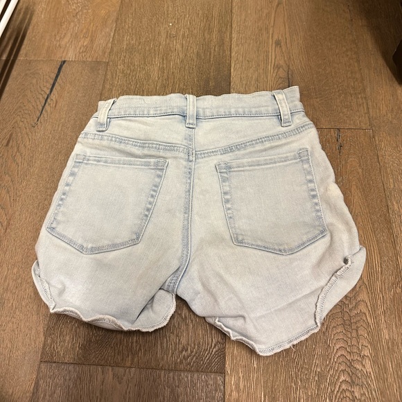 These light blue pacsun jeans are in a size 23 and very comfortable - Picture 2 of 2